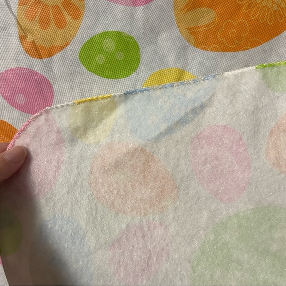 Easter Egg Tablecloth Multicolor Rectangular 60"×84” Vinyl Bright, felt lined. - Picture 5 of 5